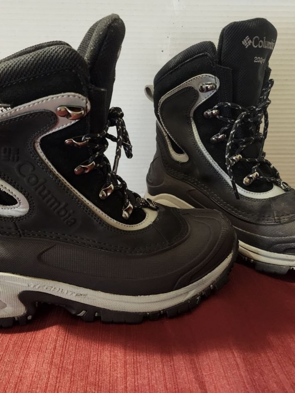 Columbia Black and Gray Insulated Snow Boots Women's 7.5